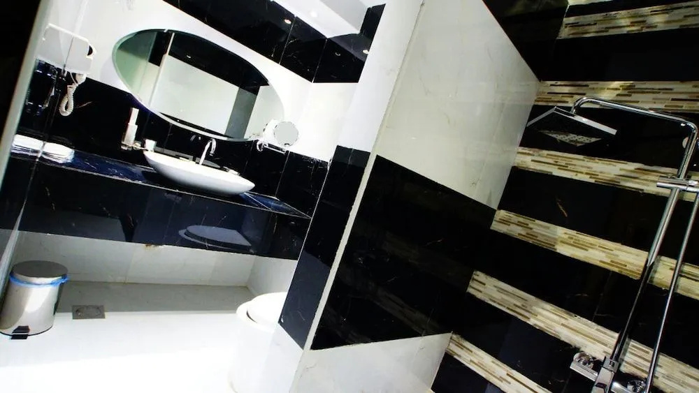 Al Muhaidb Residence Al Malaz 4 - Economic
