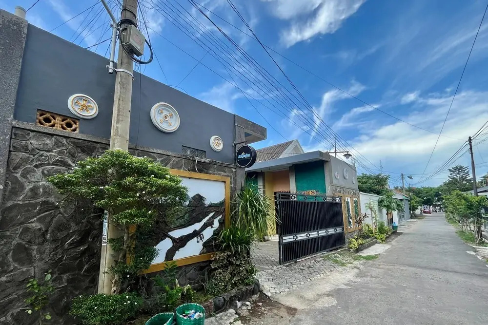 Raysha Luxury Guest House Mitra RedDoorz