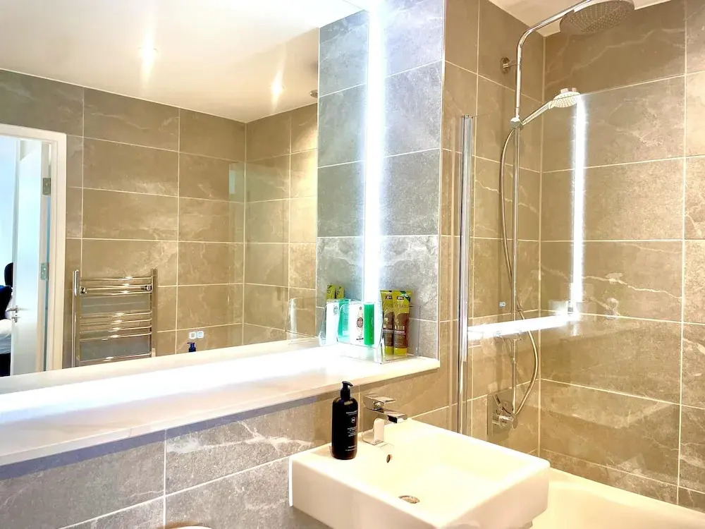 Deansgate Suite - Luxespa - Skyline - Breakfast