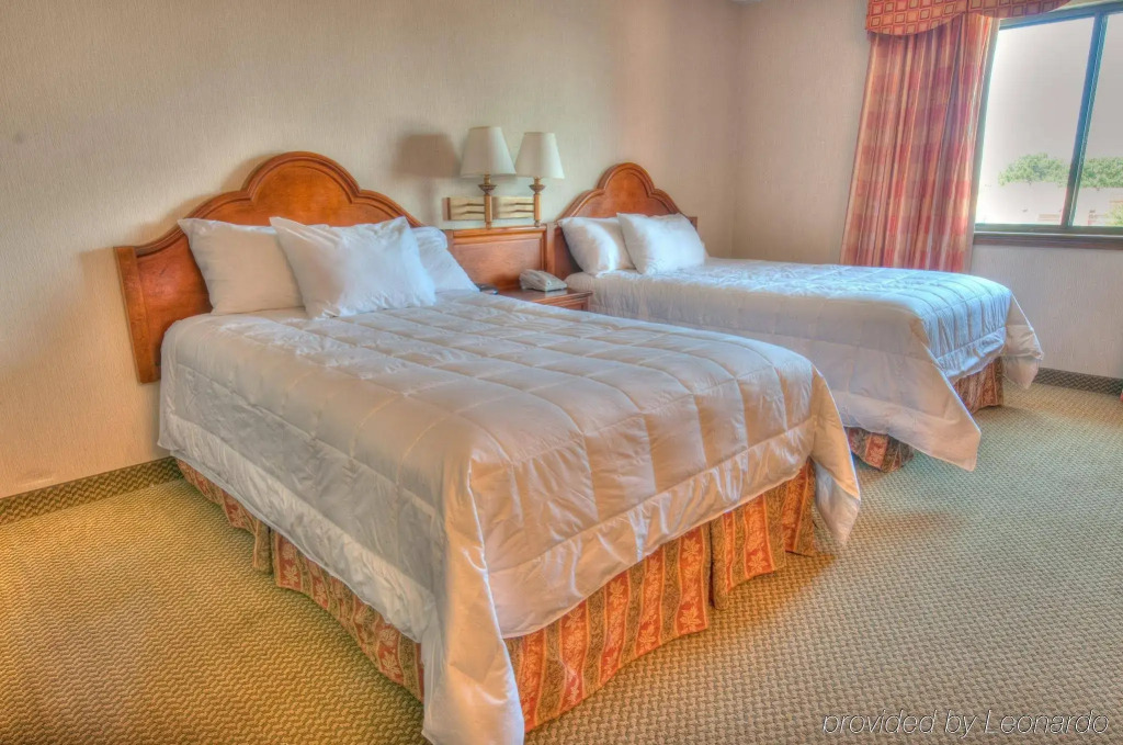 MCM Elegante Suites Abilene