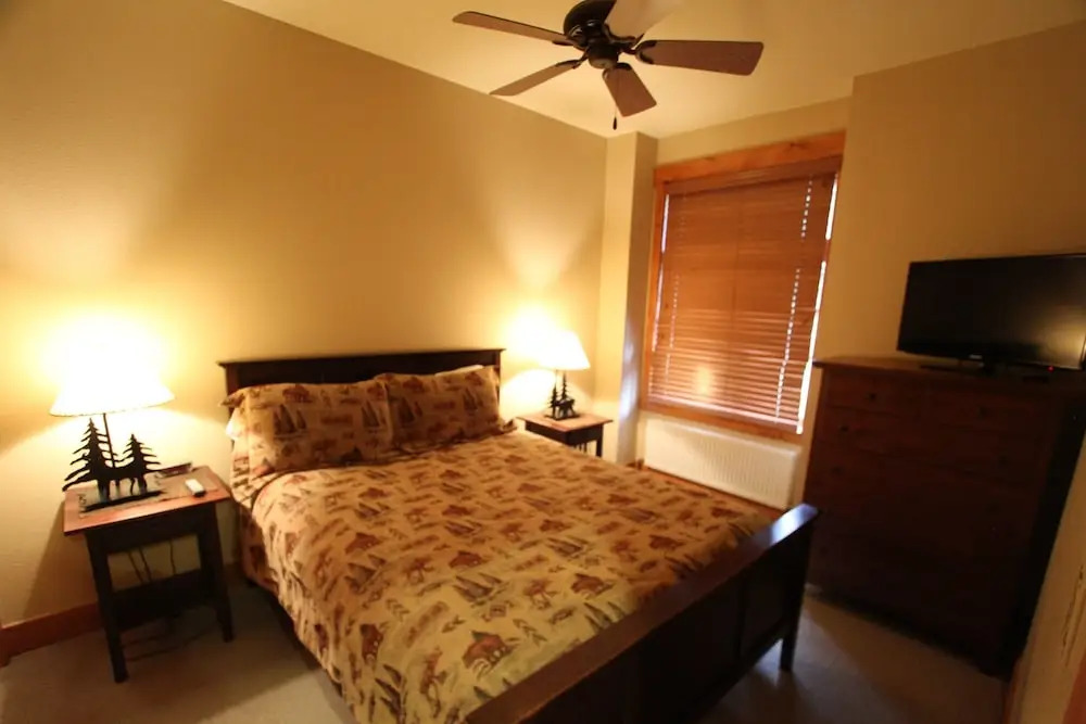 The Cabins 18 3 Bedrooms 2 Bathrooms Condo