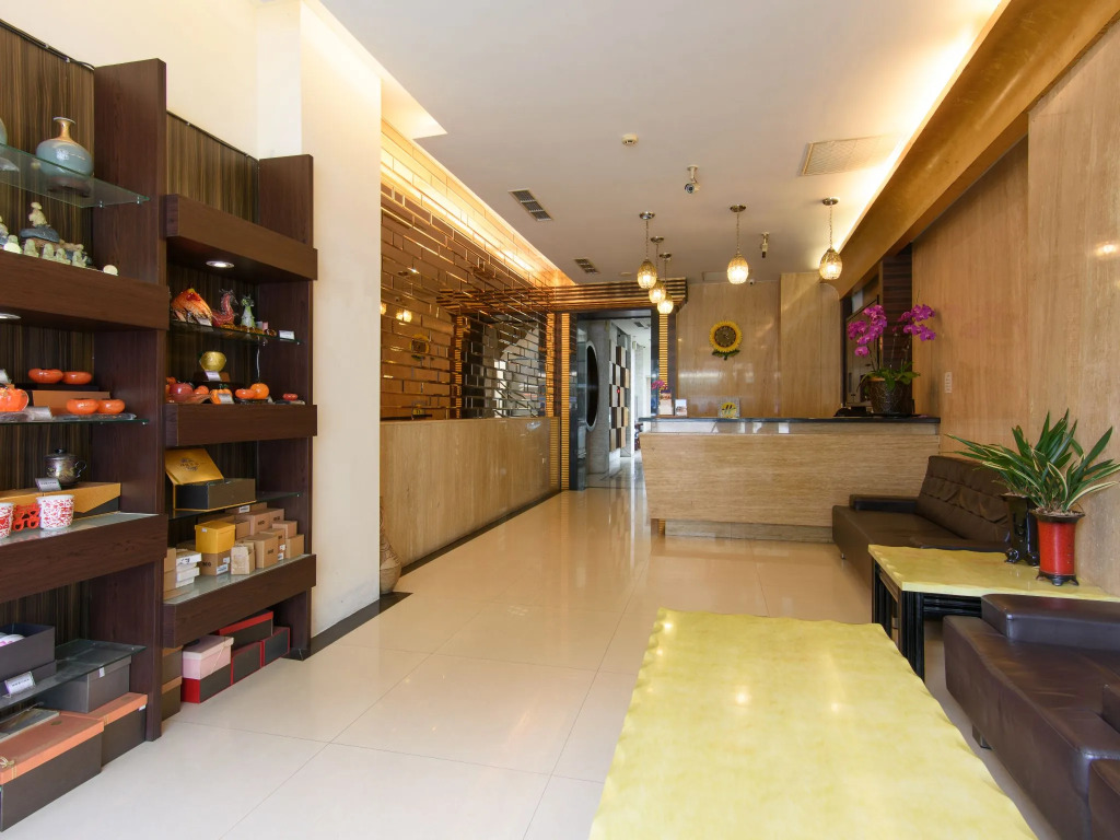 Harbor Elite Hotel