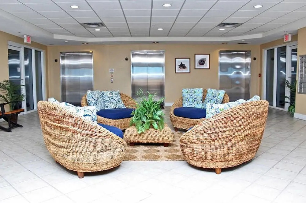 San Carlos 409 by Youngs Suncoast