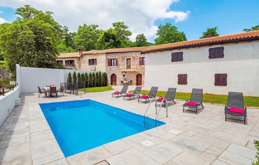 Nice Home in Veprinac with Outdoor Swimming Pool, Hot Tub & 5 Bedrooms