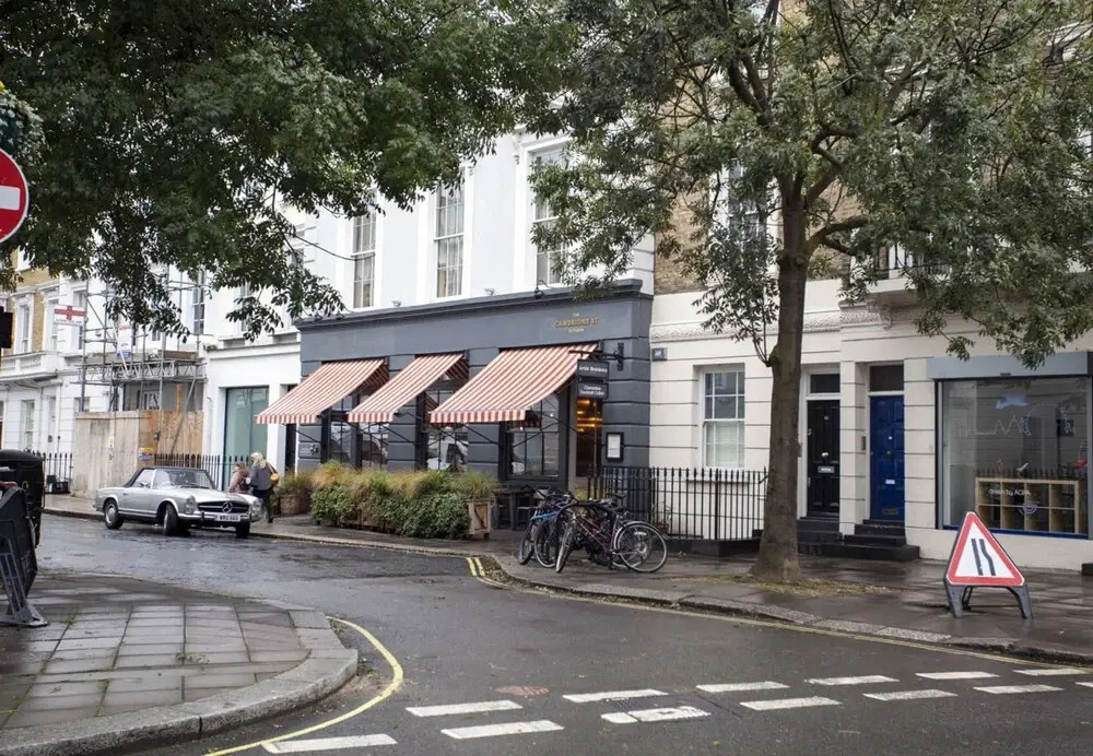 Victoria Charming Atmosphere