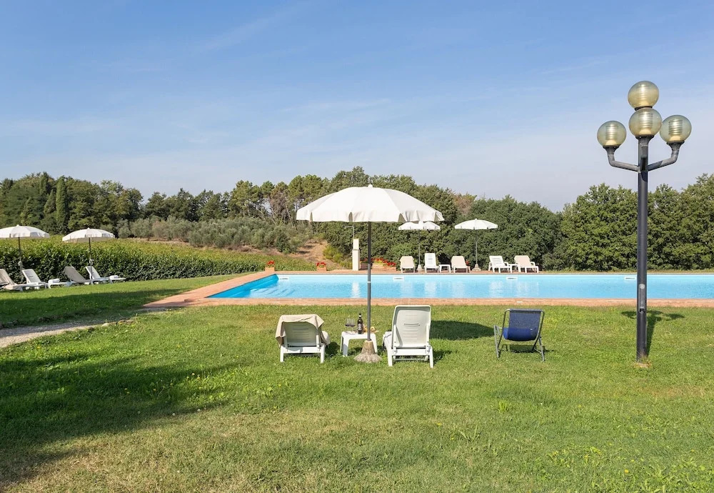 Montignano Studio With Pool