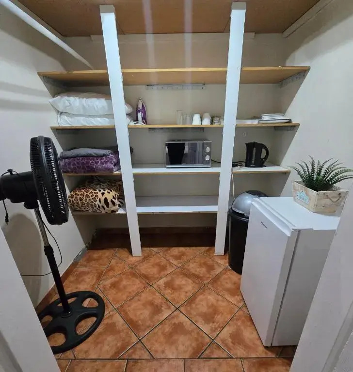 CH Airport Accommodation Room 2