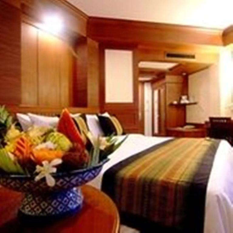 Phi Phi Island Cabana Hotel