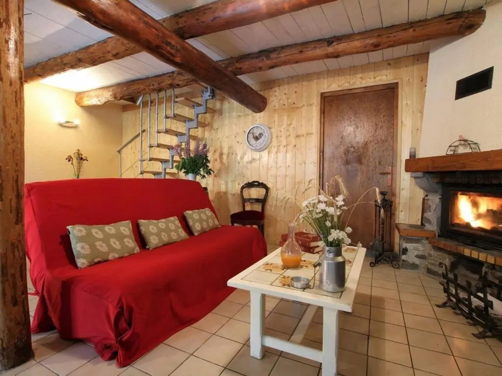 Location authentique avec cheminée et toit de chaume, proche nature et activités à St-Front - FR-1-582-291