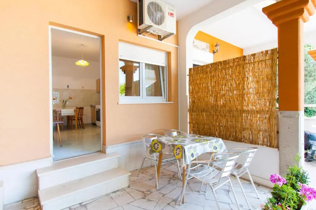 Apartment Mikulić