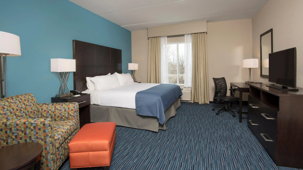 Holiday Inn Indianapolis Airport by IHG