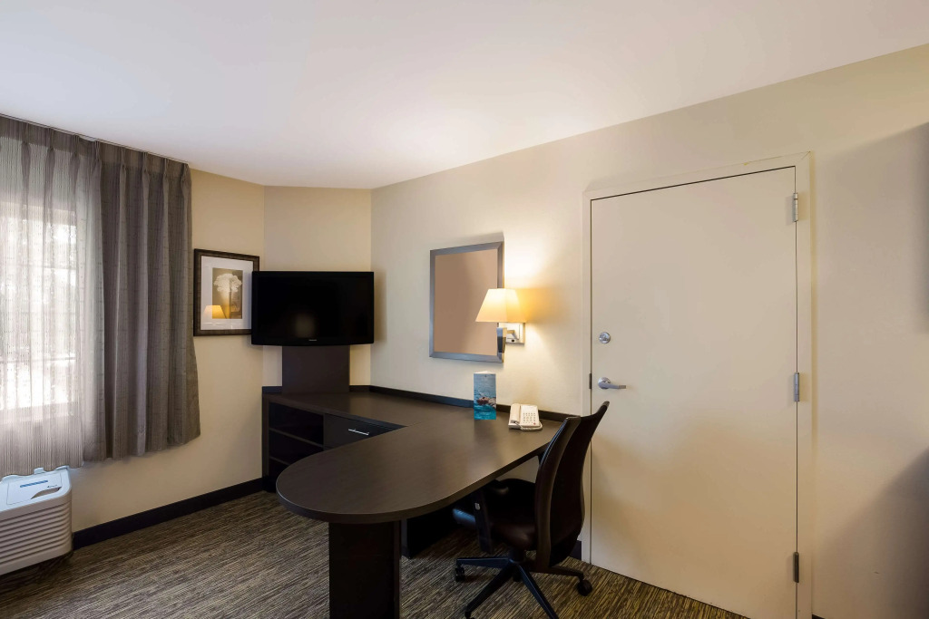 Sonesta Simply Suites St Louis Earth City