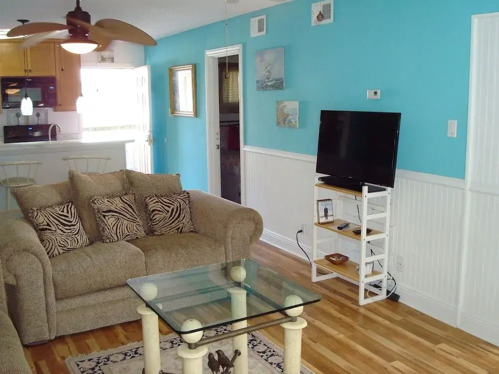 Coastal Nest 207bh 2 Bedrooms 2 Bathrooms Condo
