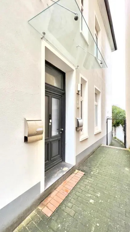 Schönes City-Apartment mit 2 Schlafzimmer, Parkplatz, ruhig und hell, D46-DG