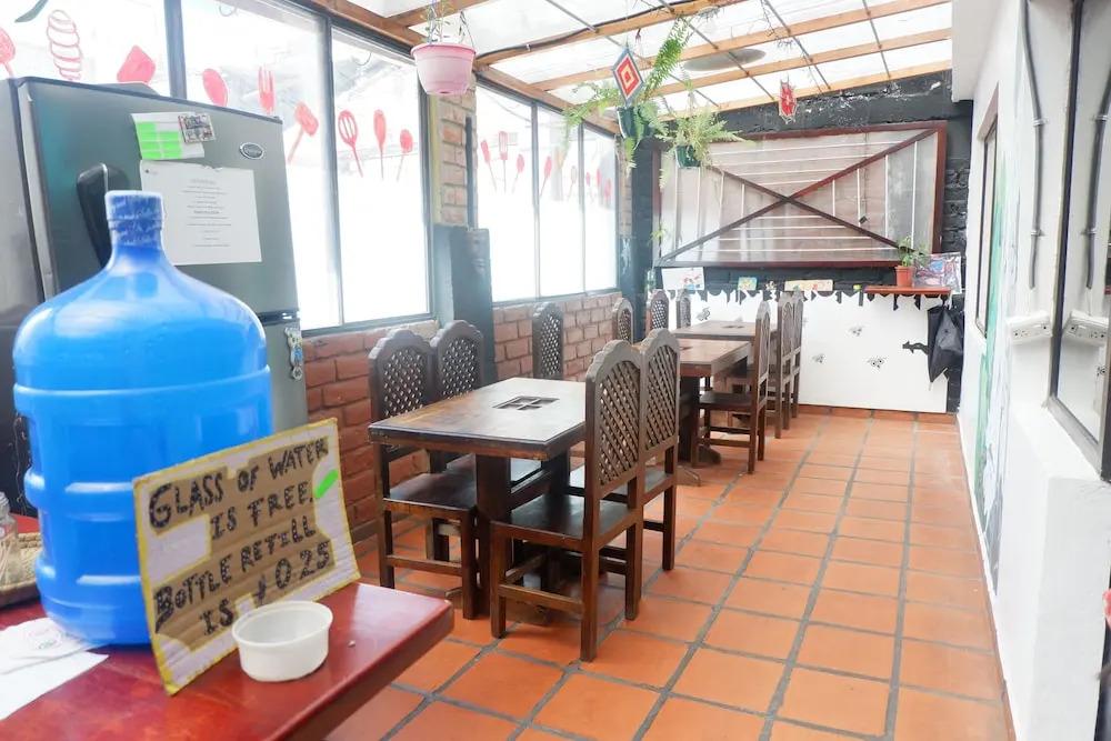 Hostal alegría