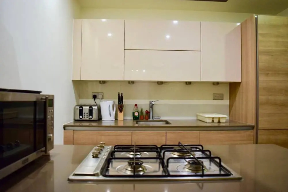 Modern 1 Bedroom Flat in Shadwell With Balcony
