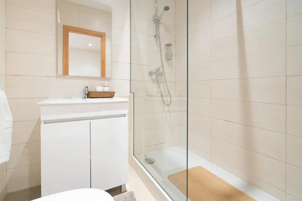 Peach Hostel & Suites