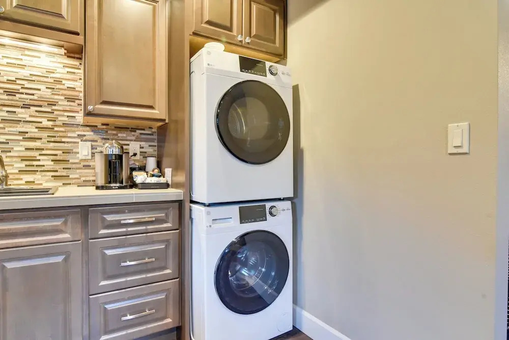Walkable Portland Studio < 1 Mi to Dtwn!
