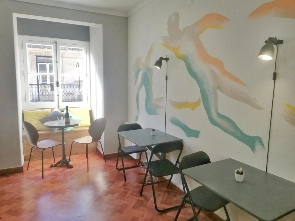 Draft Hostel & Rooms