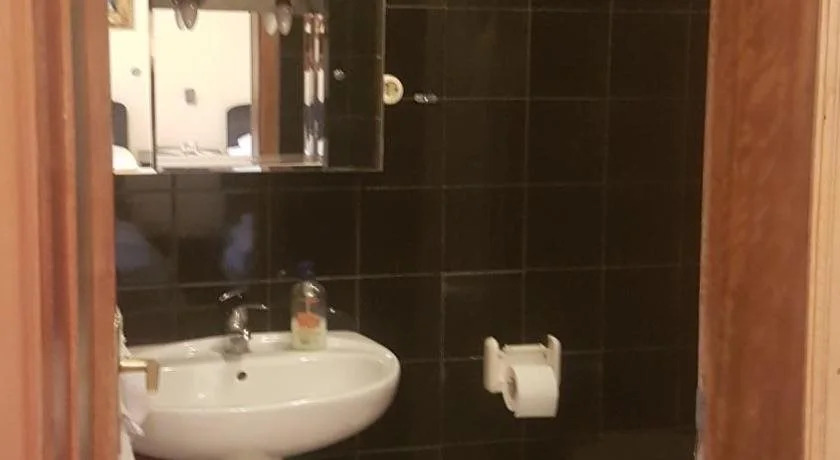 Hotel HAXHIU Tirane