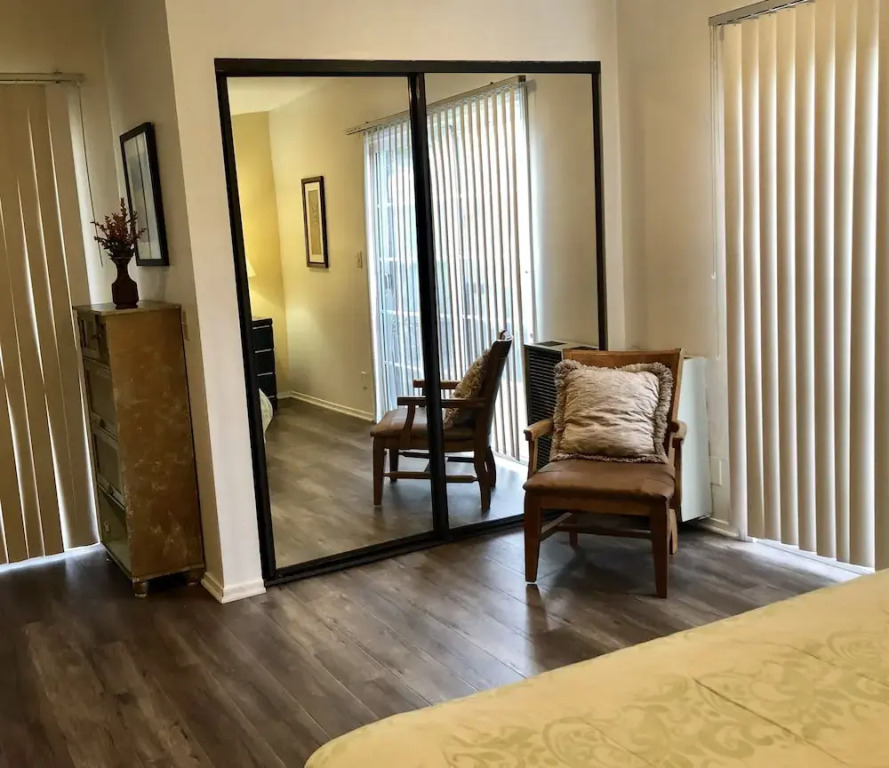 Lovely 1-Bedroom Home with Pool