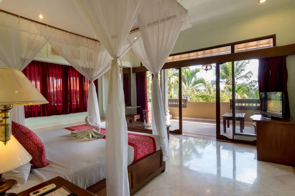 Outpost Ubud Nyuh Kuning Live