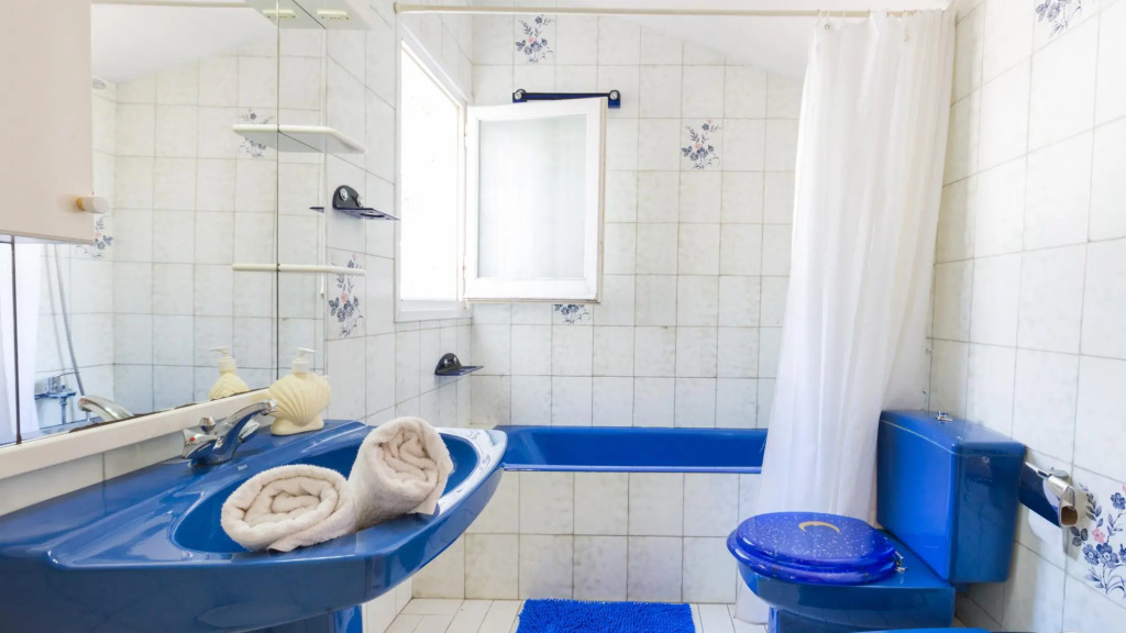 Nuri in Blanes with 5 bedrooms and 3 bathrooms