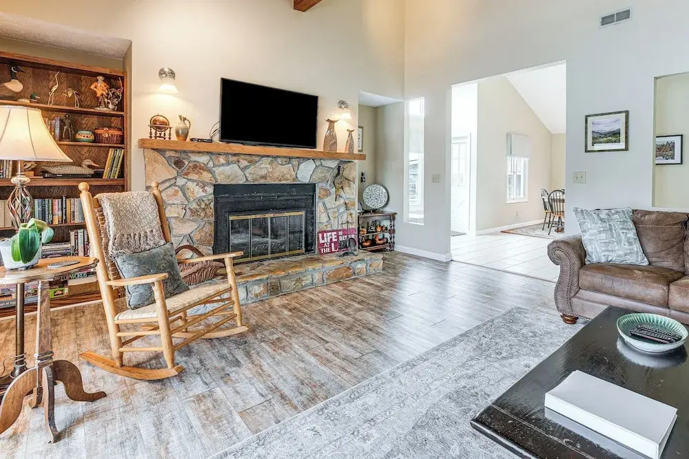 Fire Pit & Boat Dock: Lake Chatuge Townhome!