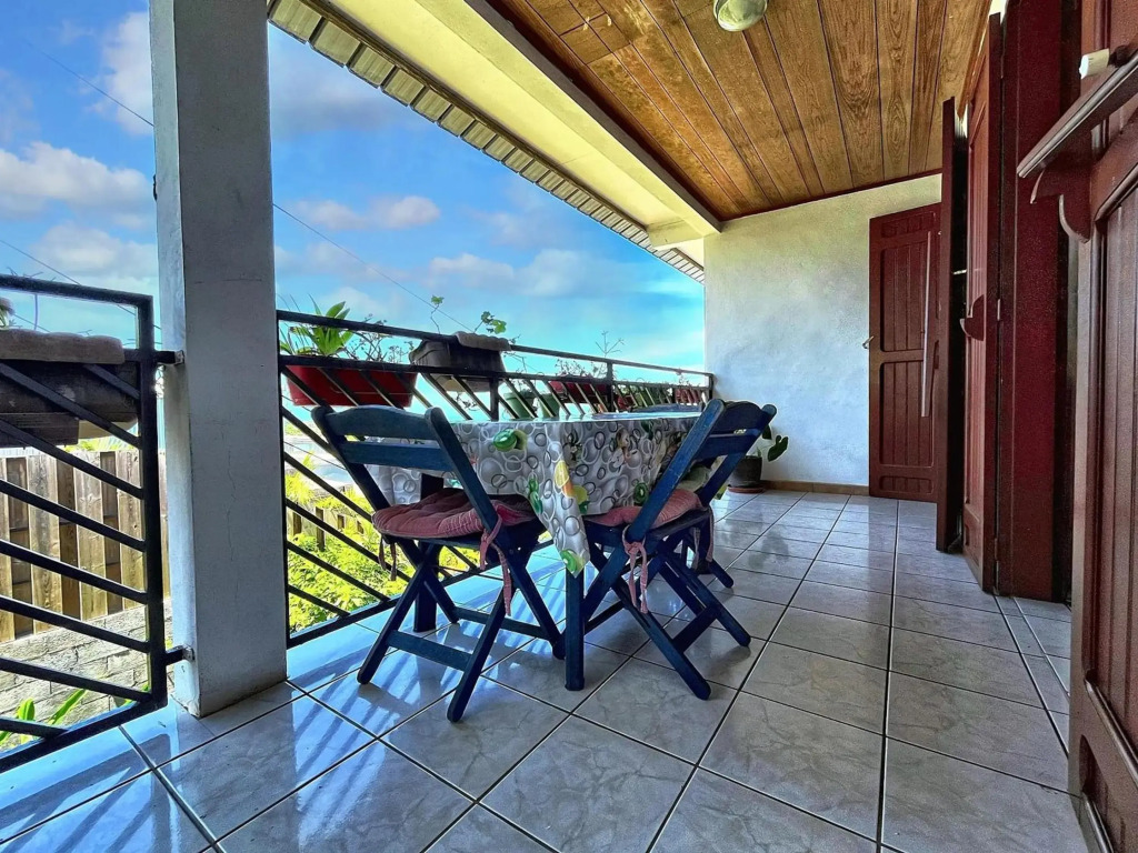 Maison de 3 chambres avec vue sur la mer terrasse amenagee et wifi a Saint Leu