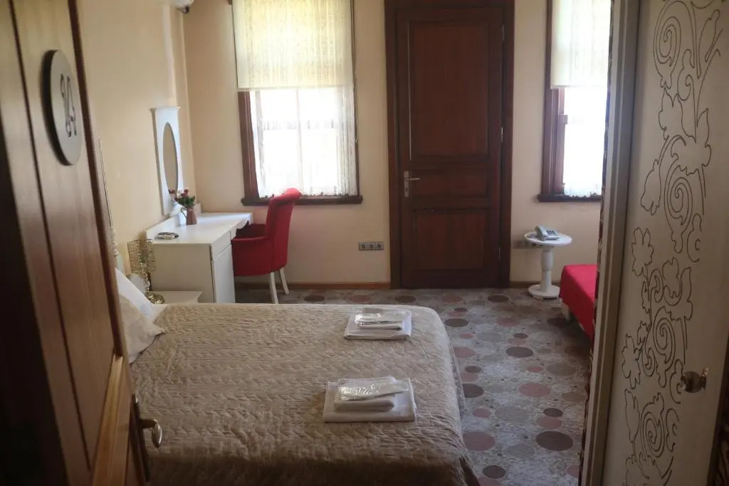 Yalı Hotel