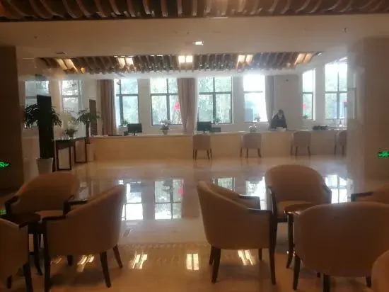 Rongchang Ruier Riverside Hotel (Rongchang Education and Training Center)