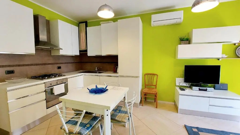 Colors POOL apartment