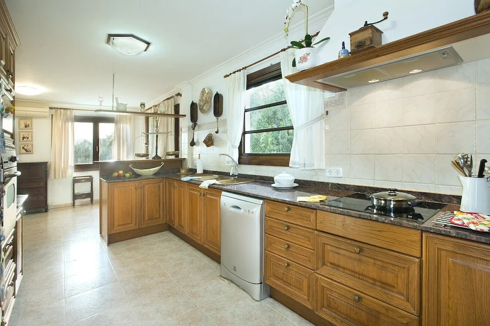 Owl Booking Villa Far - 15 Min Walk to the Beach