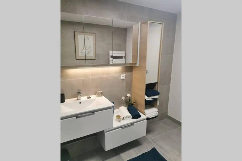 Magnifique F3, 75m² avec Parking privé et Terrasse