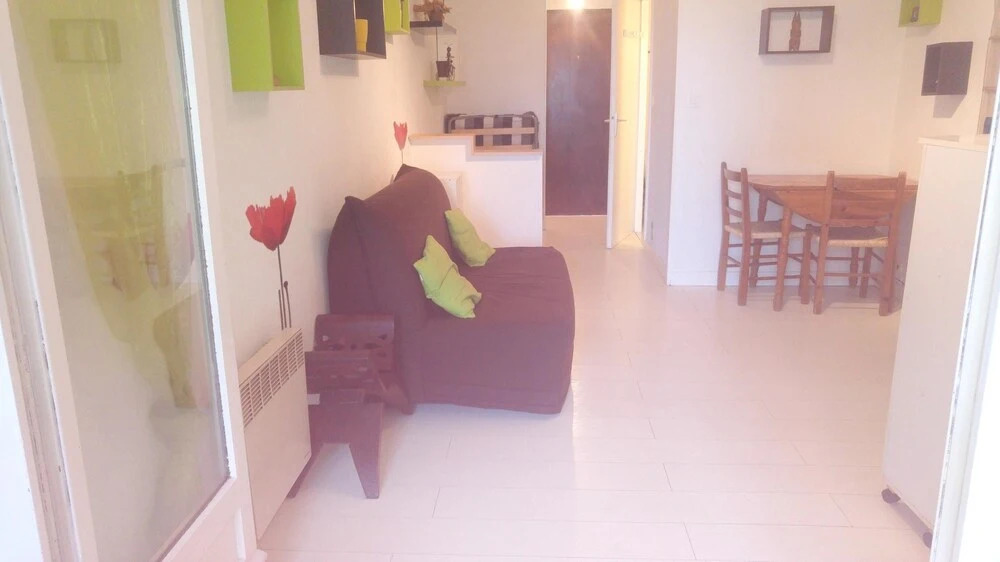 Studio in Mauguio, With Wonderful City View, Furnished Balcony and Wif