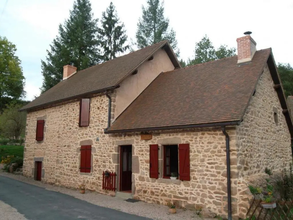 Grand gîte à Barrais-Bussolles avec cheminée et animaux acceptés - FR-1-489-21