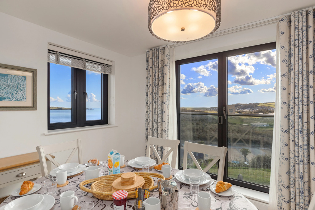 Apartment 8 Waterstone House - Luxury Apartment Sea Views Pet Friendly