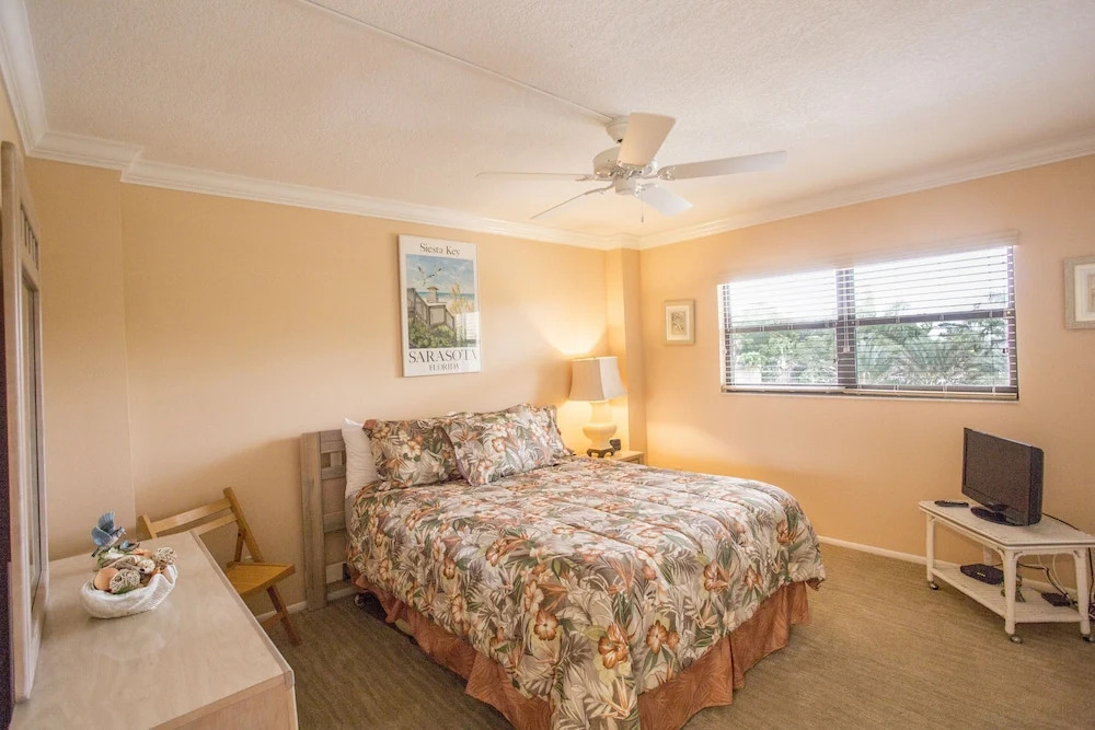 Gulf And Bay Club- C302 Nicely Updated! 2 Bedroom Condo