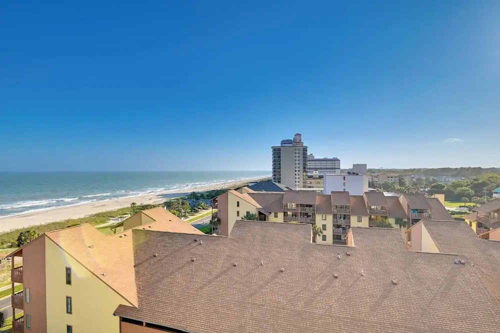 Ocean-view Balcony: Peaceful Forest Dunes Condo!