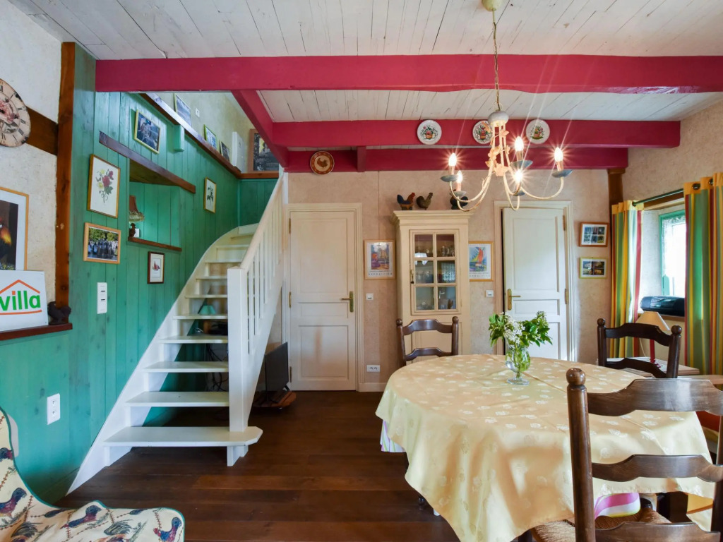 Breton Escape in Querrien