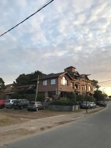 Aitue Apart Hotel & Spa