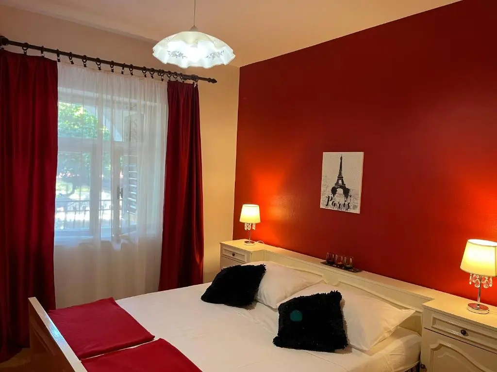 Apartments Villa Mirella