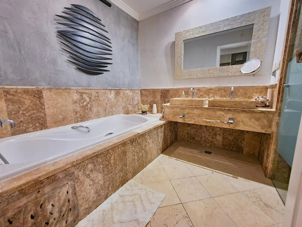Fishing Lodge Ocean Views Suite 4072