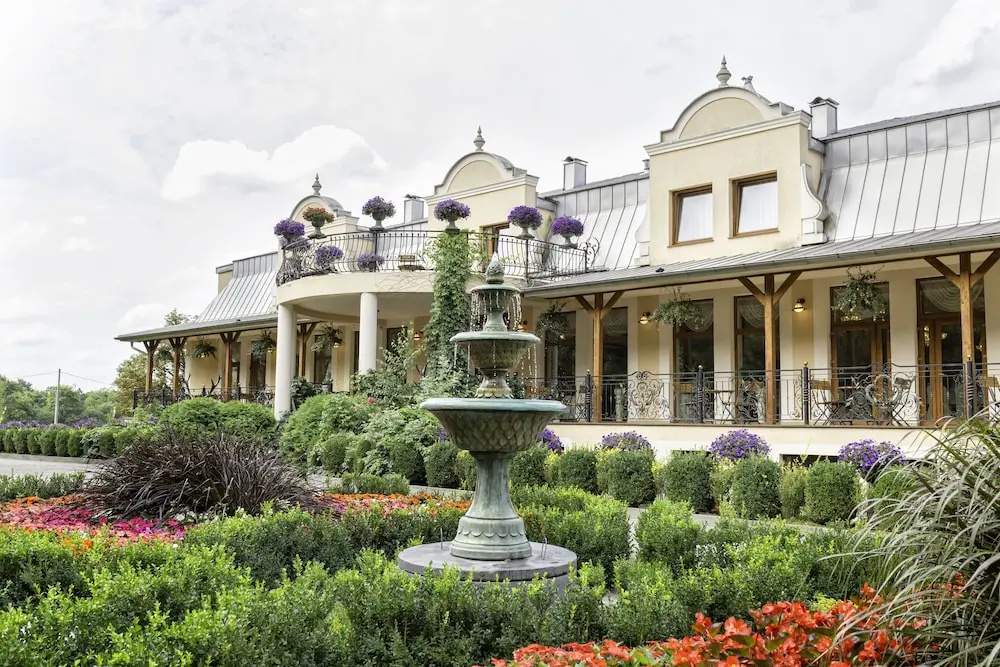 Leśna Perła - Restauracja i Pokoje Hotelowe