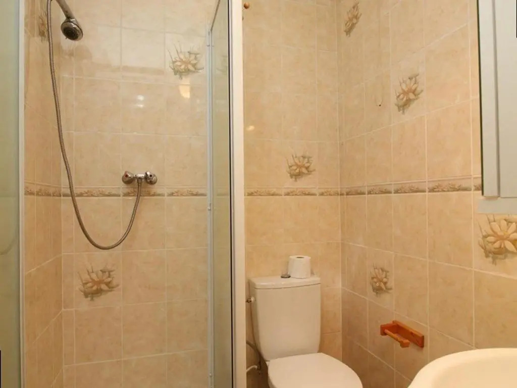 Appartement Balaruc-les-Bains, 1 pièce, 2 personnes - FR-1-553-87