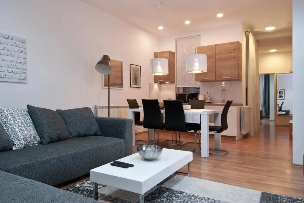 City Lights Apartment