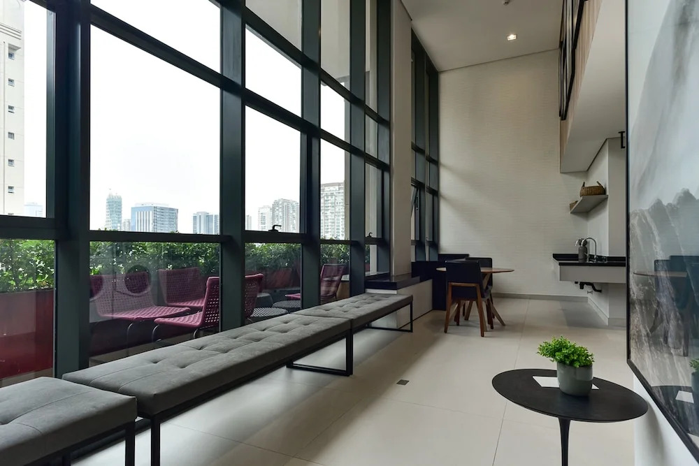 Studio Moderno c Academia a 800m do Metr Brooklin