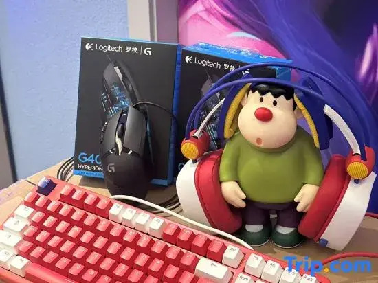 Wanyiba Esports Hotel (Shenzhen Luohu Hongling Metro Station Store)
