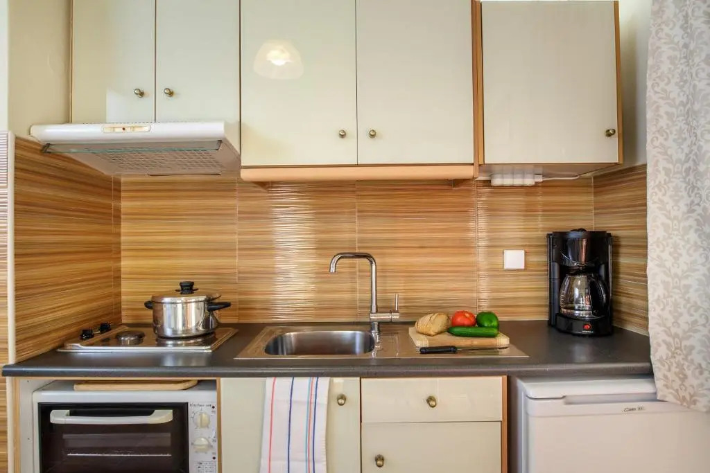 AnnaView Apartments & Suites