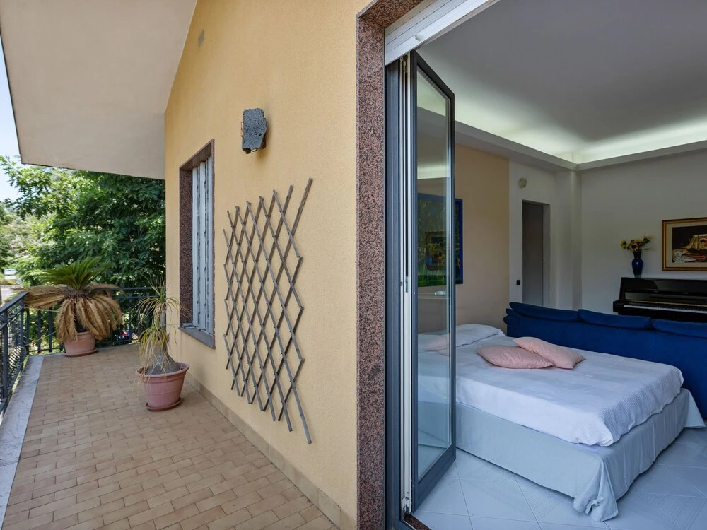 Pretty Apartment in Santa Venerina With Garden